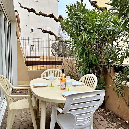 T2 Avec Grande Terrasse, Proche Plage, Parking Et Equipements Complets - Fr-1-387-165