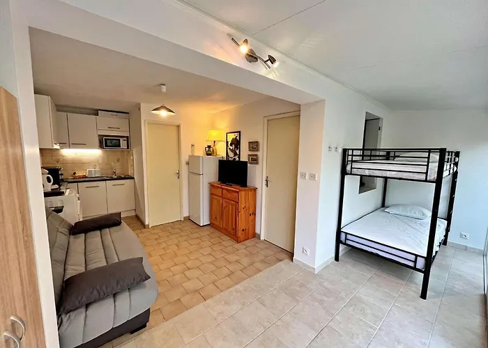 T2 Avec Grande Terrasse, Proche Plage, Parking Et Equipements Complets - Fr-1-387-165 *